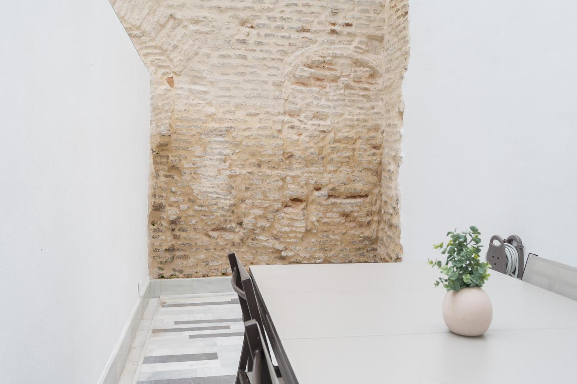 New Design Apartment - Private Patio - Gallos 2 Sevilla Eksteriør bilde